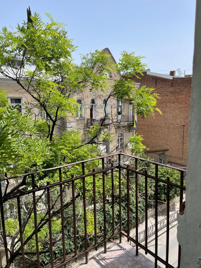 Guest House Third Floor Tbilisi Ngoại thất bức ảnh