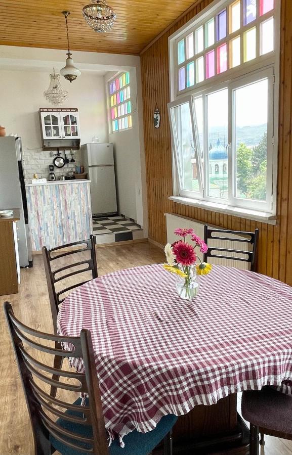 Guest House Third Floor Tbilisi Ngoại thất bức ảnh