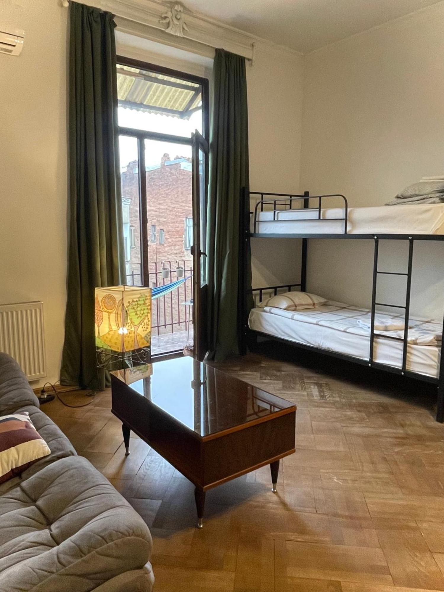 Guest House Third Floor Tbilisi Ngoại thất bức ảnh